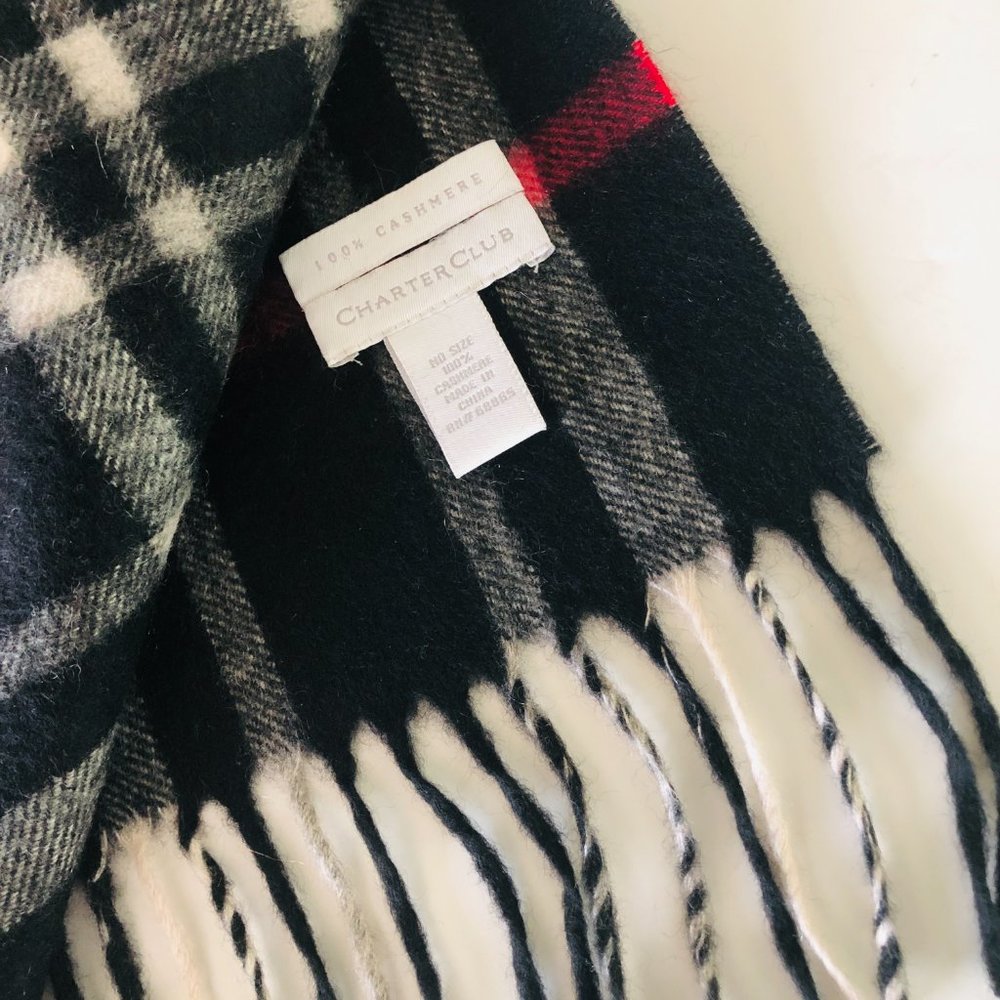 CHARTER CLUB 100% Cashmere Scarf with 3" Fringe NWOT - Picture 3 of 3